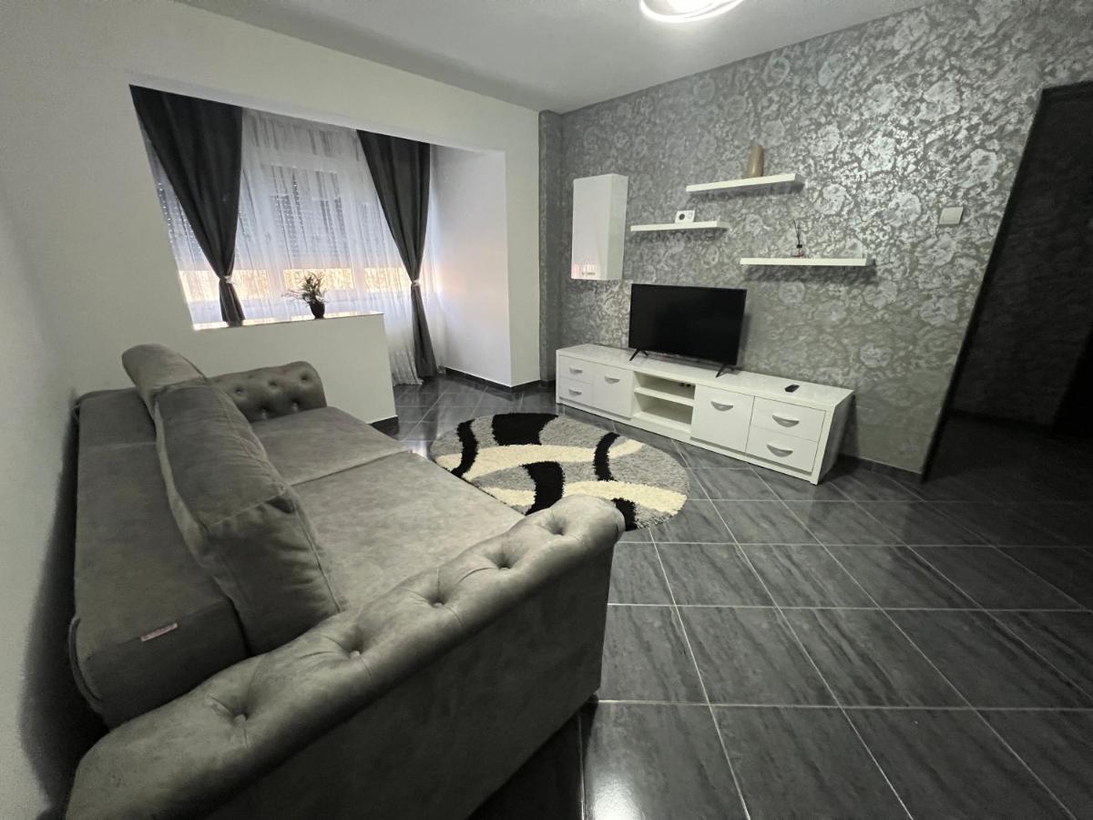 Apartamento Apartament Spatios, Zona Centrala In Iasi Exterior foto